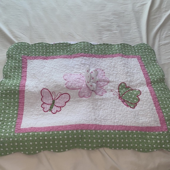 Maggie Miller Butterfly Quilt set - Picture 4 of 11